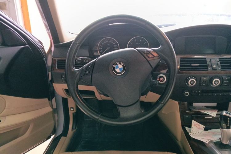 Used BMW 5 Series 2010 520Li Luxury Model Steering Wheel