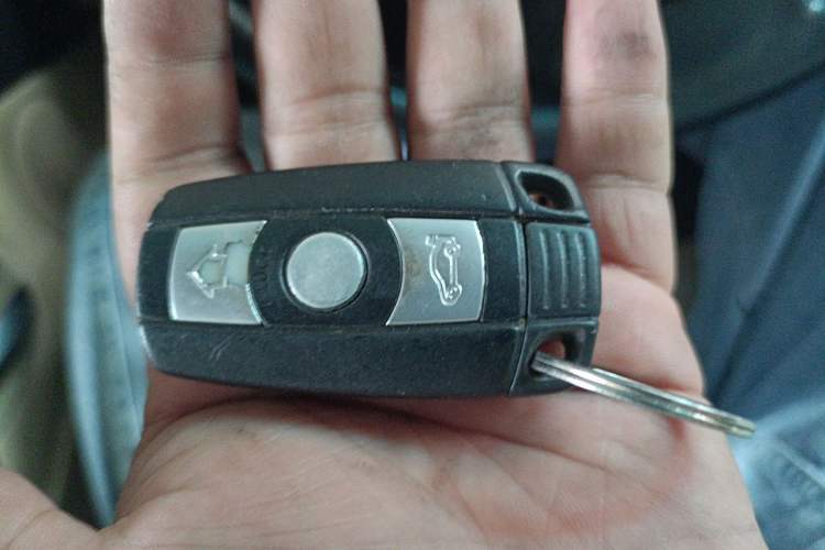 Used BMW 5 Series 2010 523Li Standard Edition Vehicle Key
