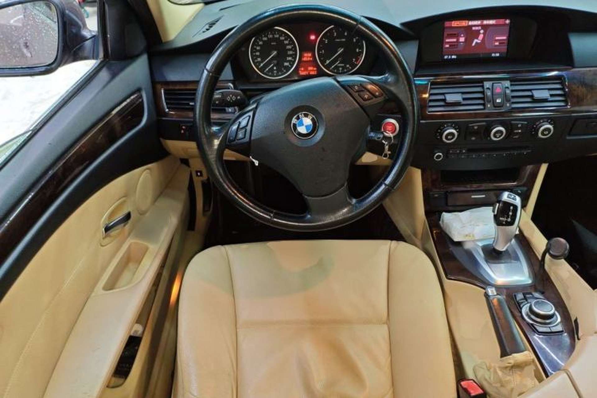 Used BMW 5 Series 2010 520Li Leading Model Steering Wheel