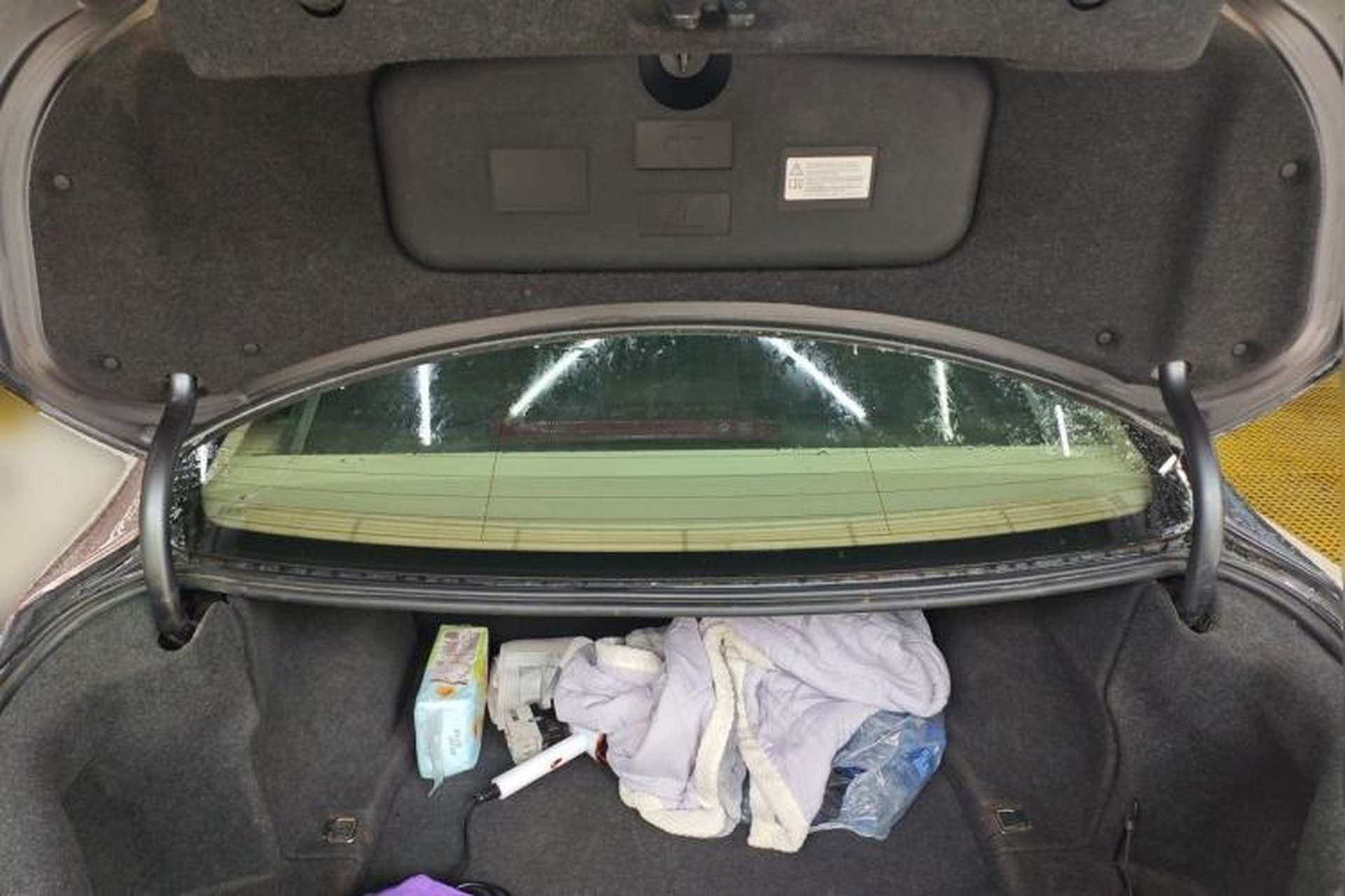 Used BMW 5 Series 2010 520Li Leading Model Trunk
