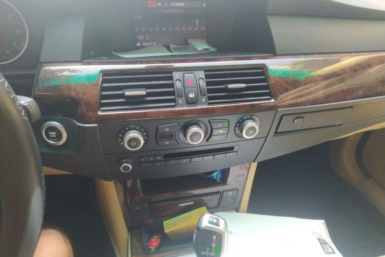 Used BMW 5 Series 2010 520Li Leading Model Audio And AC Panel
