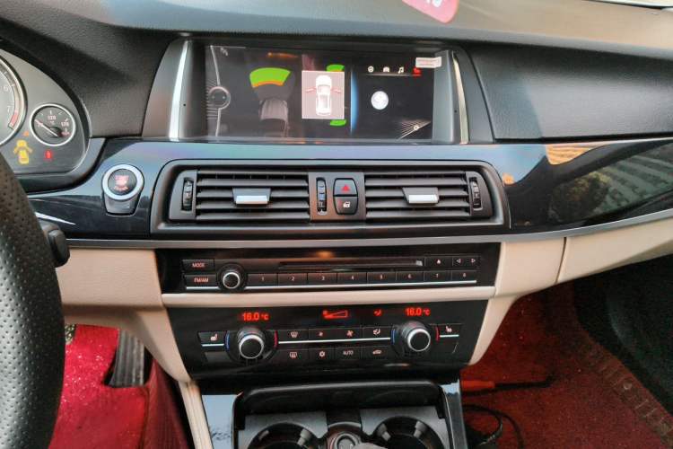Used BMW 5 Series 2010 525Li Leading Model Audio And AC Panel