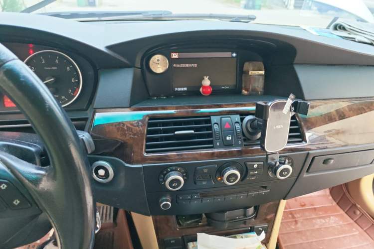 Used BMW 5 Series 2010 523Li Standard Edition Audio And AC Panel