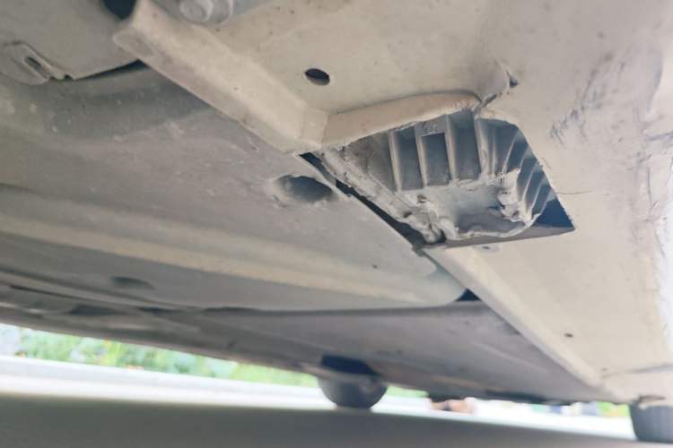Used BMW 5 Series 2010 523Li Standard Edition Chassis Rear Right