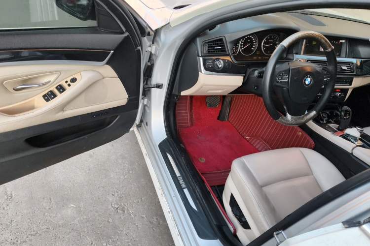 Used BMW 5 Series 2010 525Li Leading Model Driver Seat