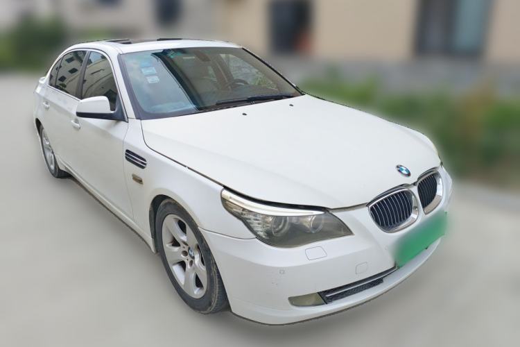Used BMW 5 Series 2010 523Li Standard Edition Front Right 45 Deg
