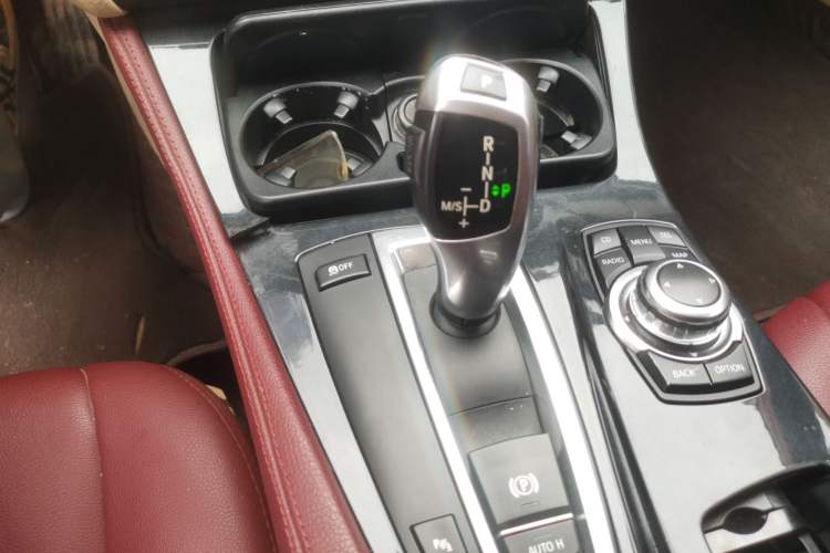 Used BMW 5 Series 2010 523Li Leading Model Gear Lever