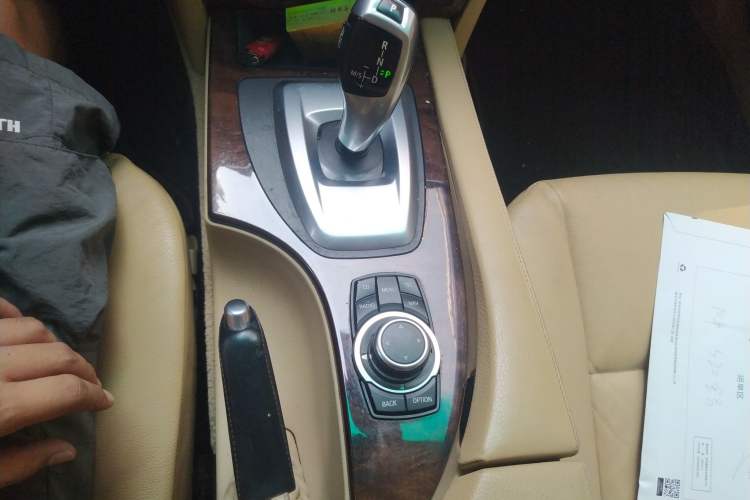 Used BMW 5 Series 2010 520Li Leading Model Gear Lever