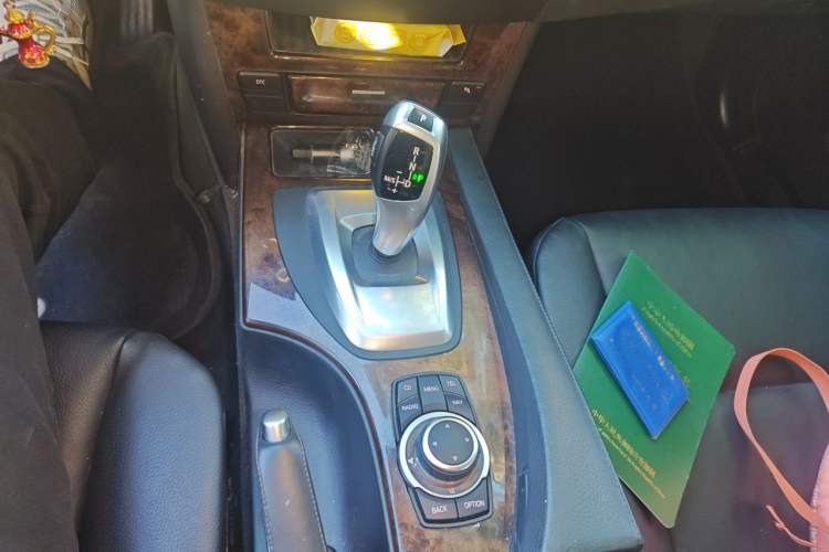 Used BMW 5 Series 2010 520Li Luxury Model Gear Lever