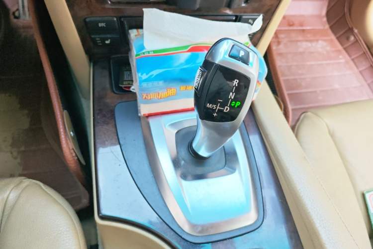 Used BMW 5 Series 2010 523Li Standard Edition Gear Lever