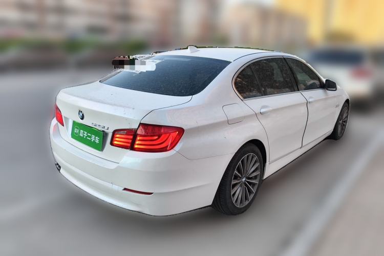 Used BMW 5 Series 2010 525Li Leading Model Rear Right 45 Deg