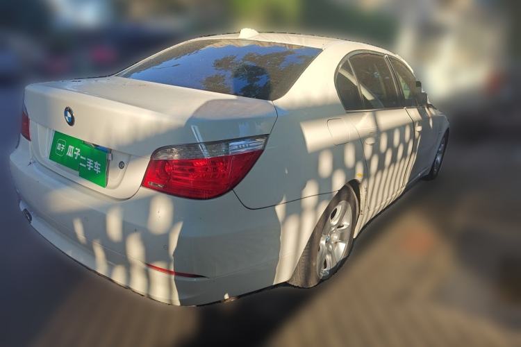 Used BMW 5 Series 2010 520Li Luxury Model Rear Right 45 Deg