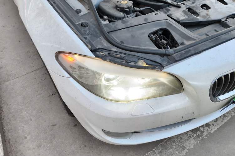 Used BMW 5 Series 2010 525Li Leading Model Right Front Headlight