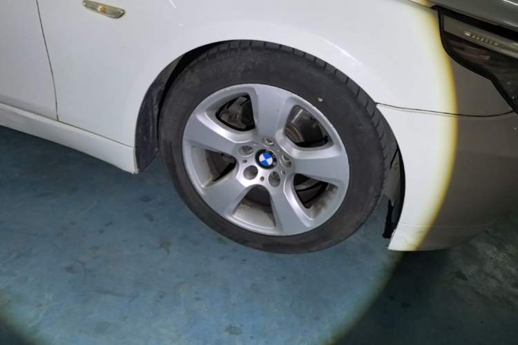 Used BMW 5 Series 2010 523Li Leading Model Right Front Wheel Hub