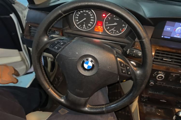 Used BMW 5 Series 2010 523Li Leading Model Steering Wheel