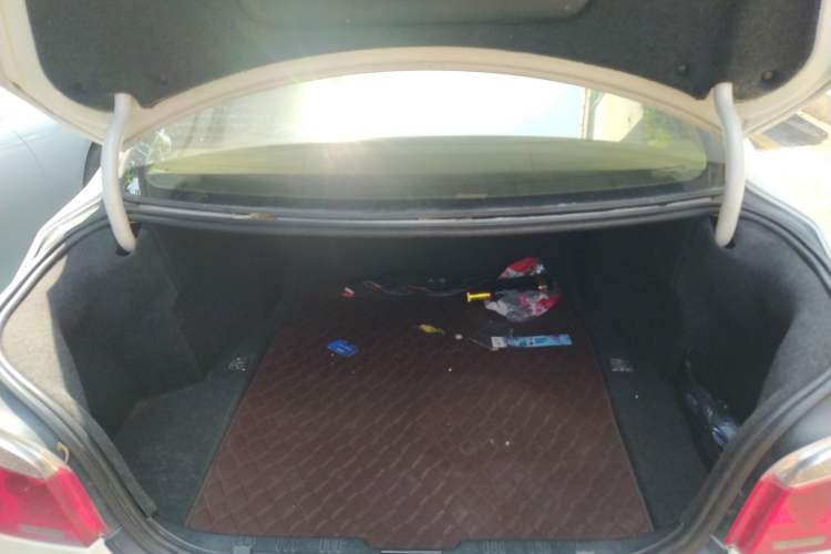 Used BMW 5 Series 2010 520Li Leading Model Trunk