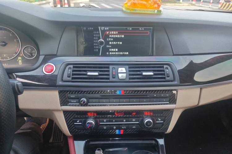Used BMW 5 Series 2011 523Li Luxury Model Audio And AC Panel