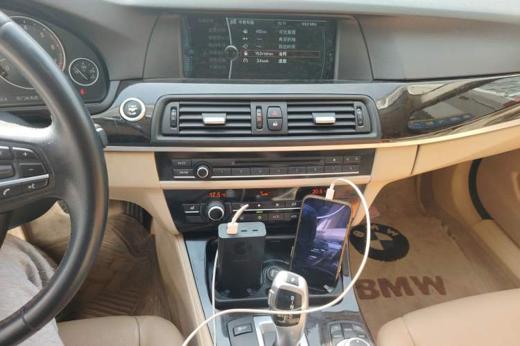 Used BMW 5 Series 2011 523Li Luxury Model Audio And AC Panel