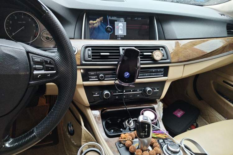 Used BMW 5 Series 2011 528Li Leading Model Audio And AC Panel