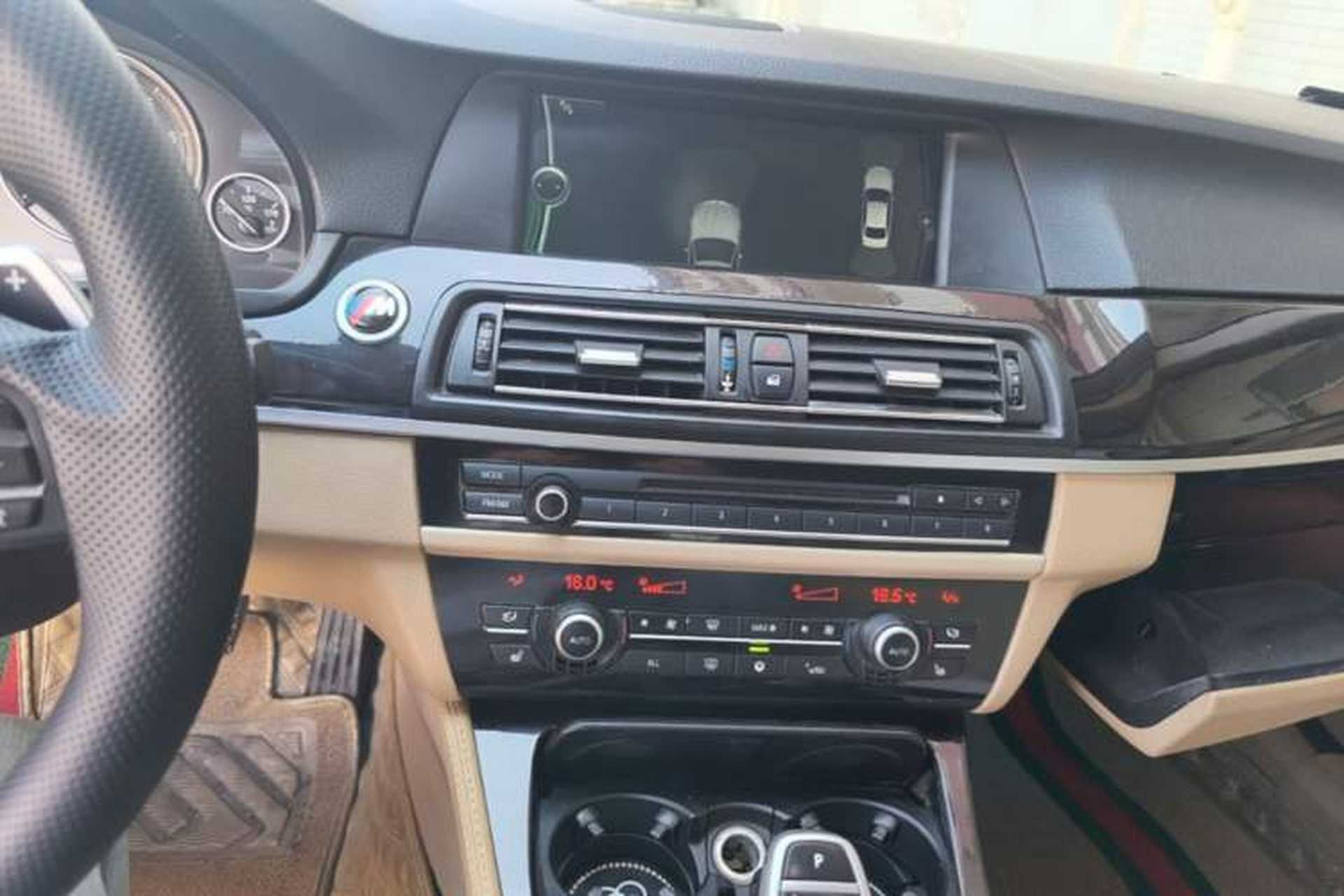 Used BMW 5 Series 2011 535i Sport Edition Audio And AC Panel