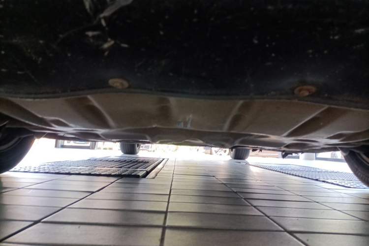 Used BMW 5 Series 2011 520Li Elegant Model Chassis Front