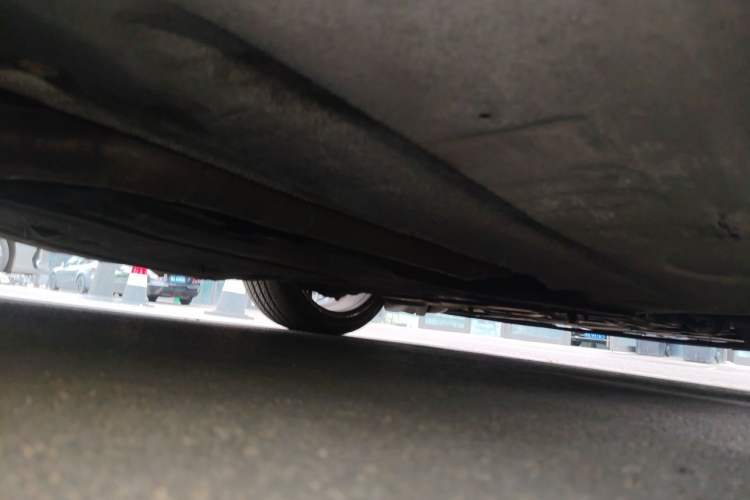 Used BMW 5 Series 2011 535i Sport Edition Chassis Front Right