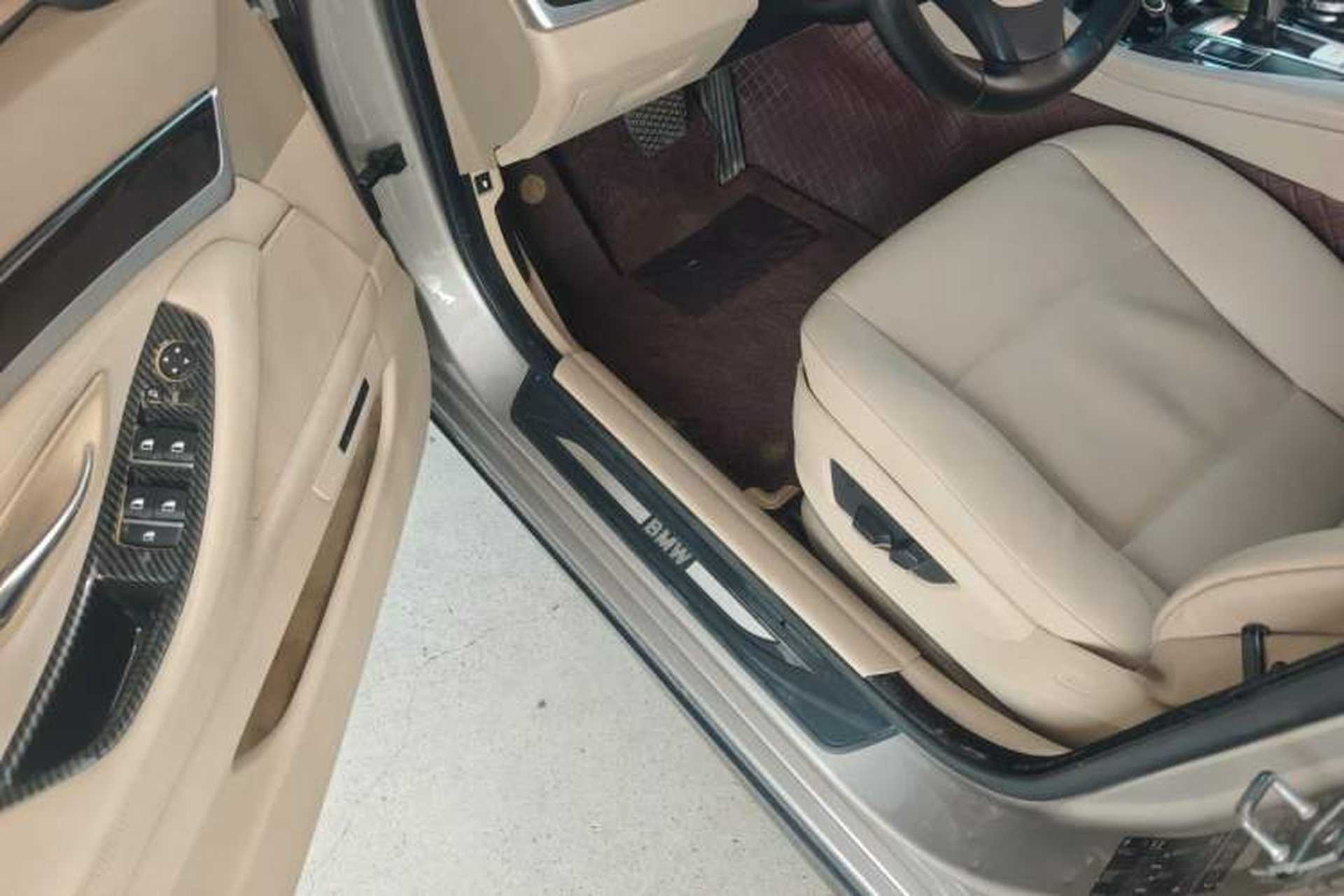 Used BMW 5 Series 2011 535i Sport Edition Driver Seat