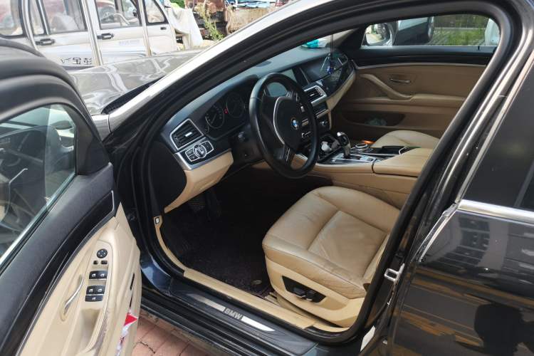 Used BMW 5 Series 2011 523Li Leading Model Driver Seat