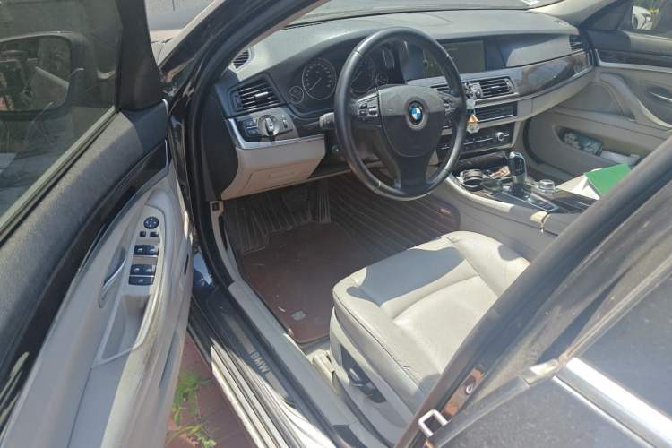 Used BMW 5 Series 2011 523Li Luxury Model Driver Seat