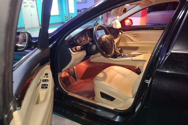 Used BMW 5 Series 2011 523Li Luxury Model Driver Seat