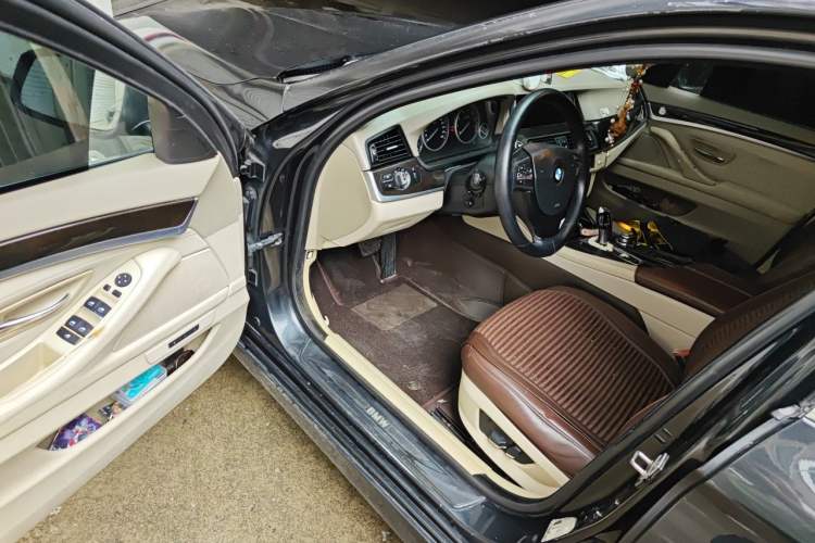 Used BMW 5 Series 2011 523Li Leading Model Driver Seat
