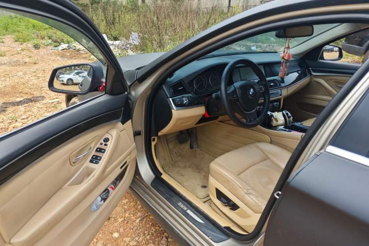Used BMW 5 Series 2011 535Li Leading Model Driver Seat