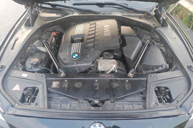 Used BMW 5 Series 2011 523Li Luxury Model Engine Bay