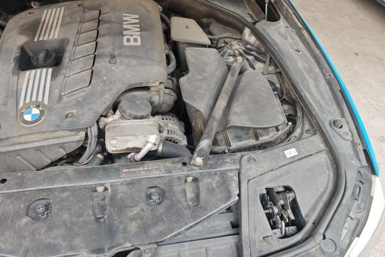 Used BMW 5 Series 2011 523Li Luxury Model Engine Bay Left