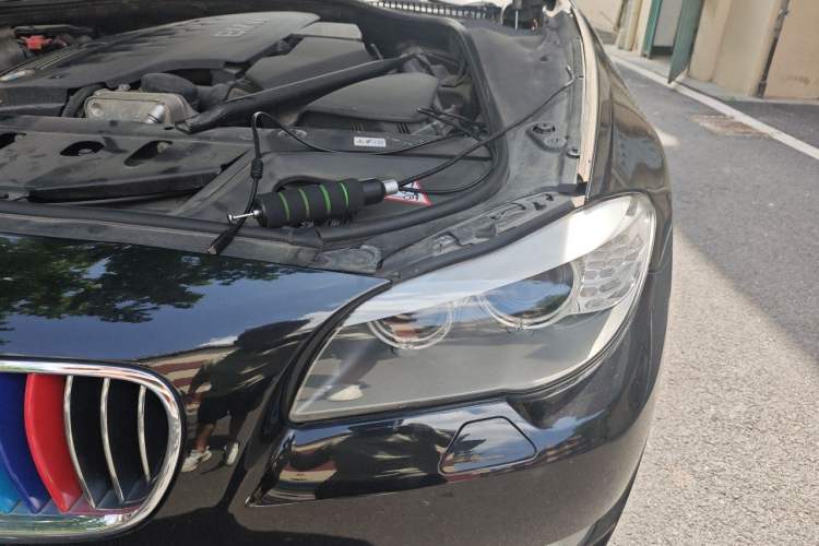 Used BMW 5 Series 2011 523Li Luxury Model Engine Bay Left
