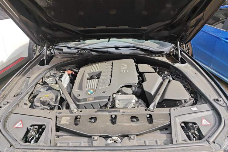 Used BMW 5 Series 2011 523Li Luxury Model Engine Bay