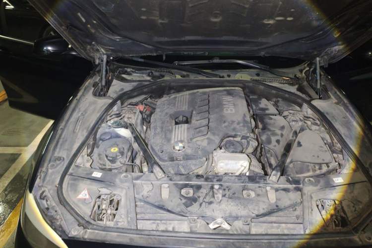 Used BMW 5 Series 2011 523Li Luxury Model Engine Bay