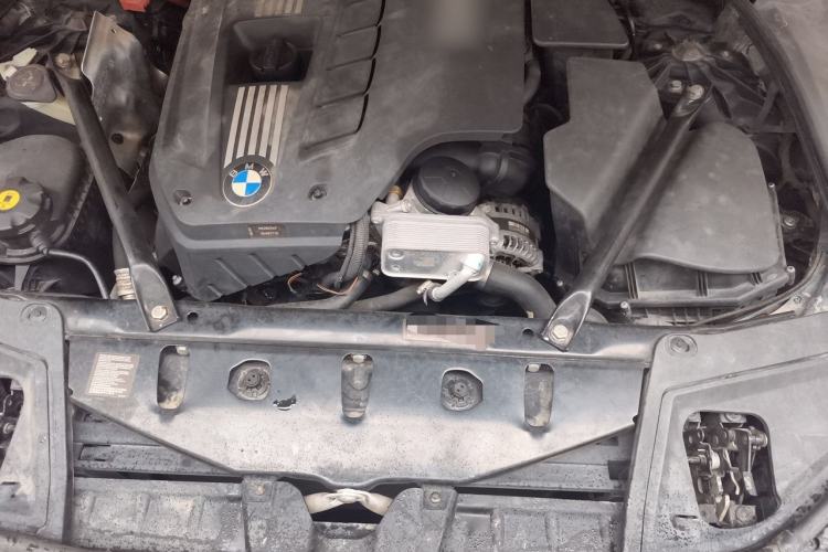 Used BMW 5 Series 2011 520Li Elegant Model Engine Bay
