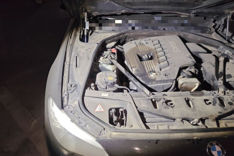 Used BMW 5 Series 2011 523Li Luxury Model Engine Bay Right
