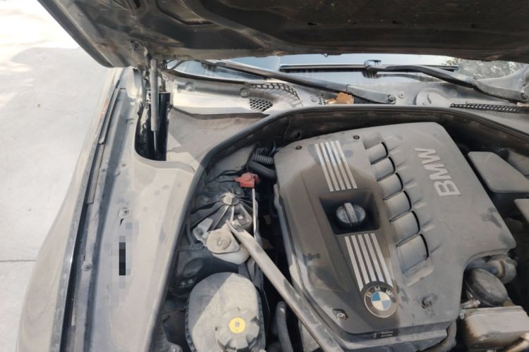 Used BMW 5 Series 2011 523Li Luxury Model Engine Bay Right