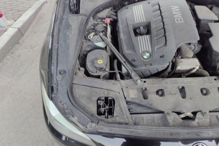 Used BMW 5 Series 2011 528Li Leading Model Engine Bay Right