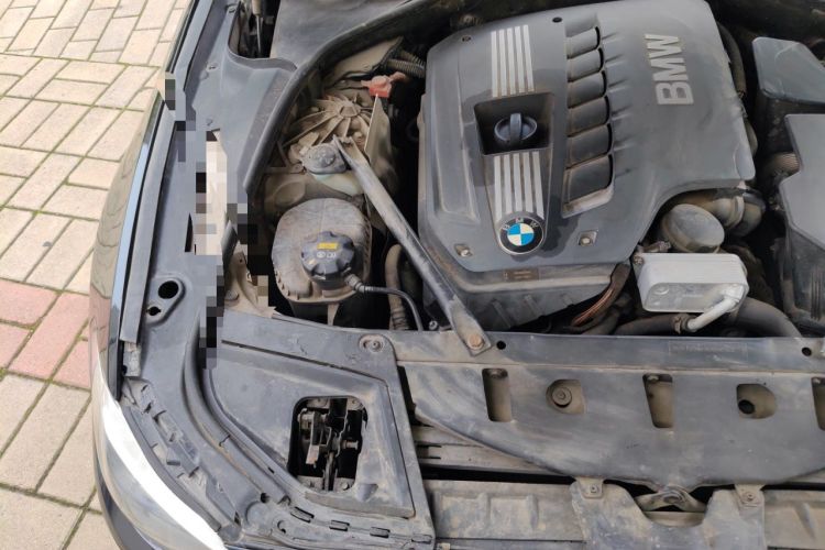 Used BMW 5 Series 2011 523Li Luxury Model Engine Bay Right