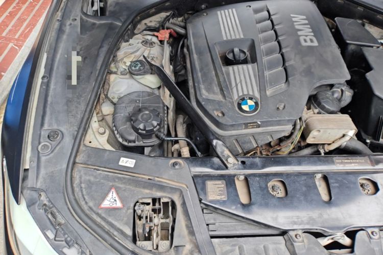 Used BMW 5 Series 2011 523Li Luxury Model Engine Bay Right