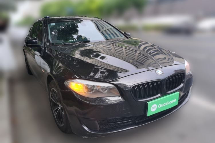 Used BMW 5 Series 2011 520Li Elegant Model Front Right 45 Deg
