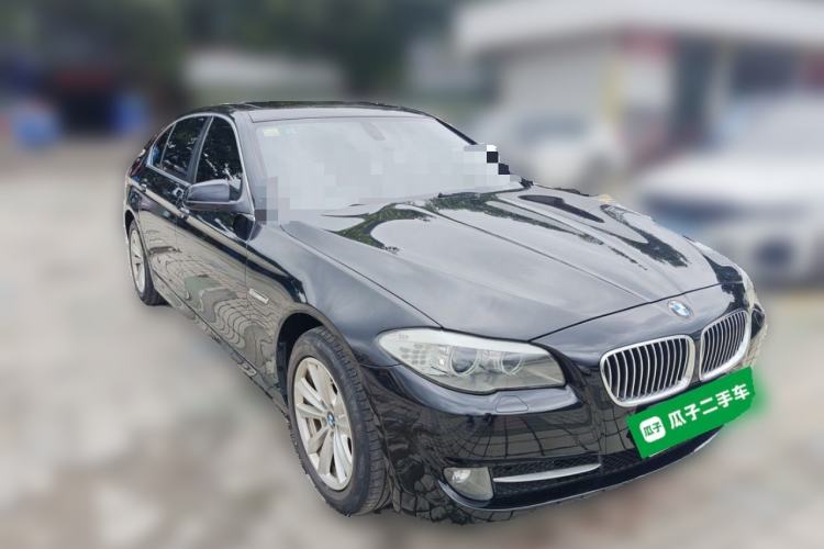 Used BMW 5 Series 2011 520Li Elegant Model Front Right 45 Deg
