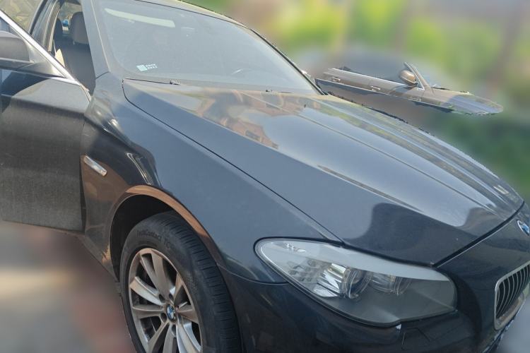 Used BMW 5 Series 2011 523Li Luxury Model Front Right 45 Deg