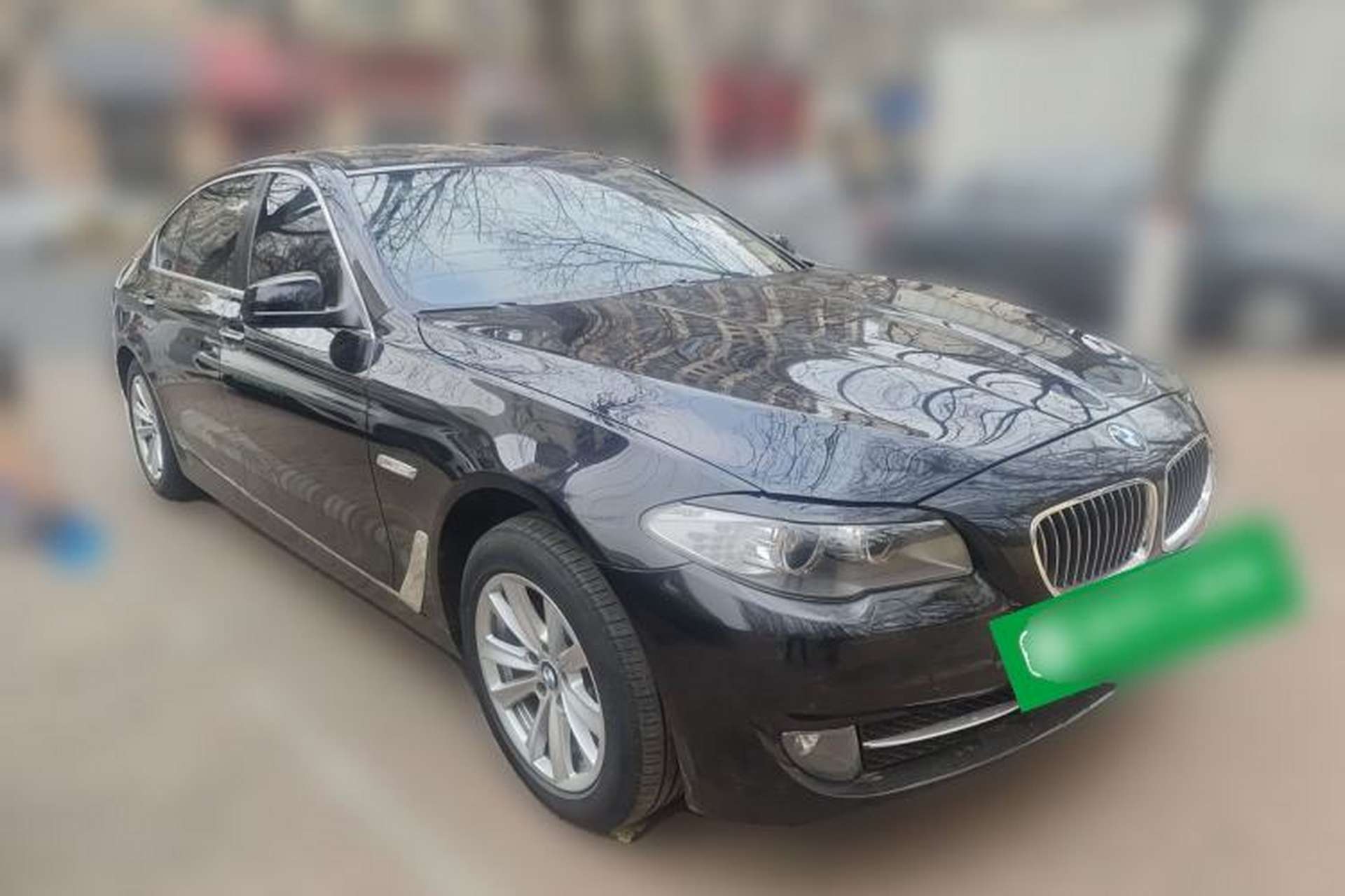 Used BMW 5 Series 2011 523Li Luxury Model Front Right 45 Deg