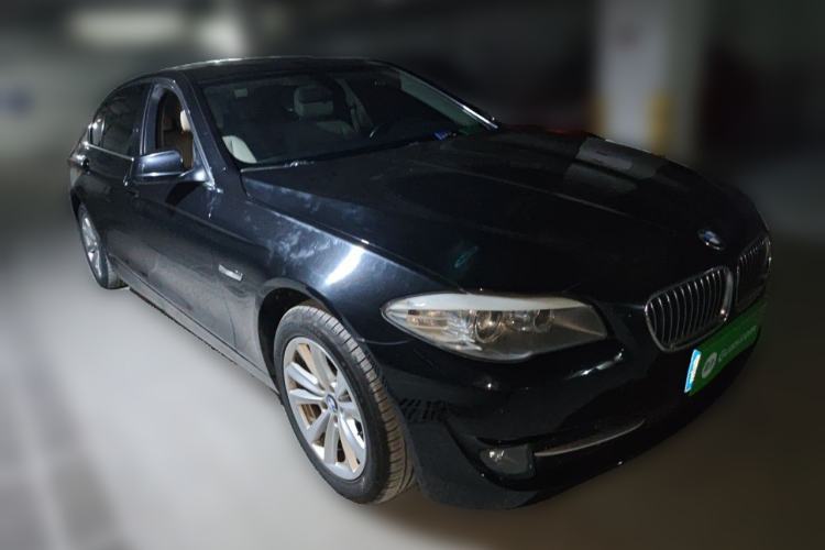 Used BMW 5 Series 2011 520Li Elegant Model Front Right 45 Deg