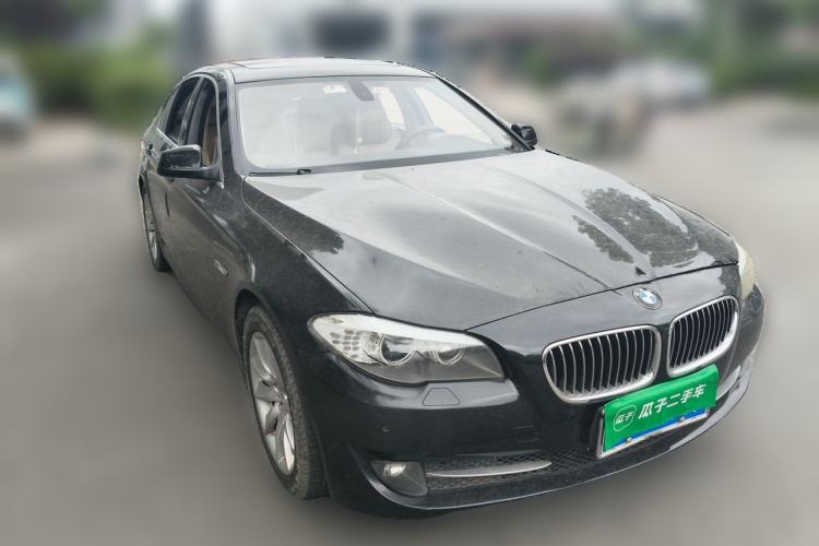 Used BMW 5 Series 2011 535i xDrive Luxury Edition Front Right 45 Deg