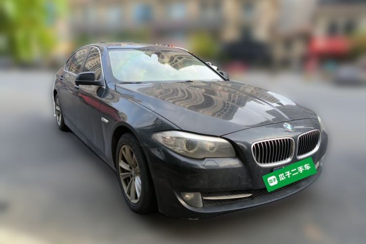 Used BMW 5 Series 2011 520Li Elegant Model Front Right 45 Deg
